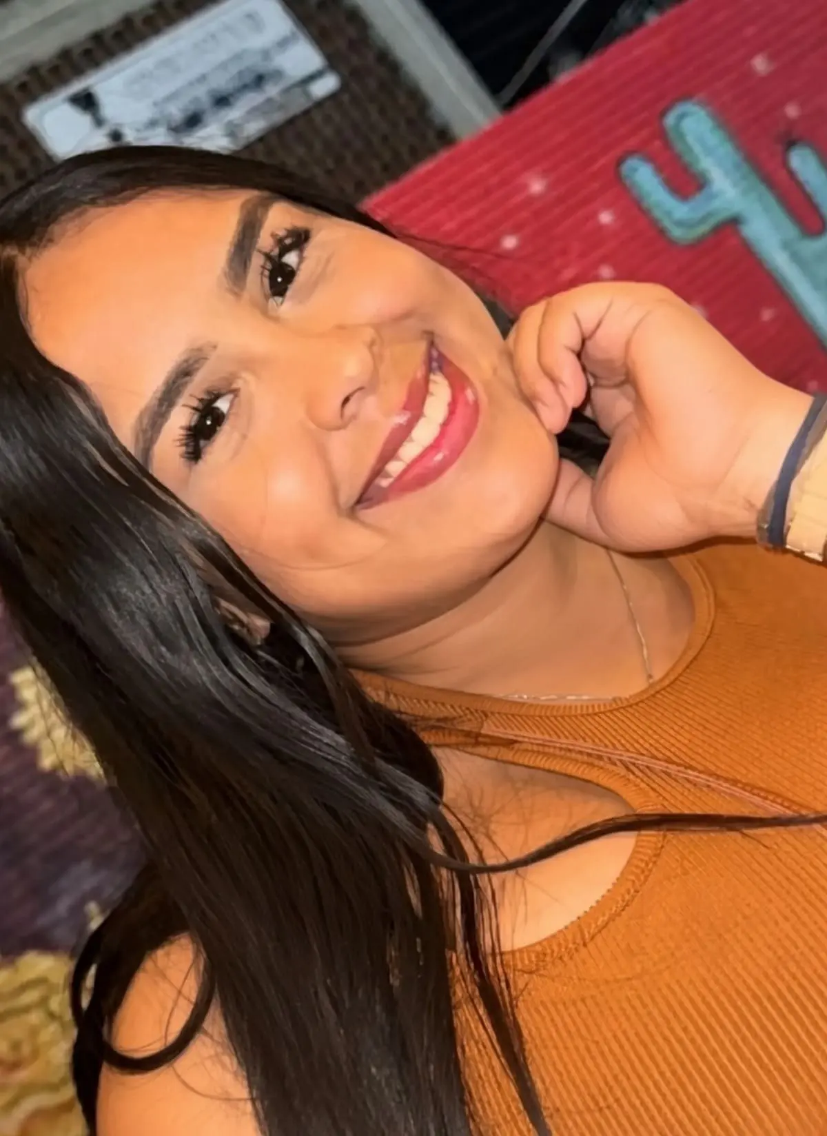 Eimily linked to Jeifri Oropeza